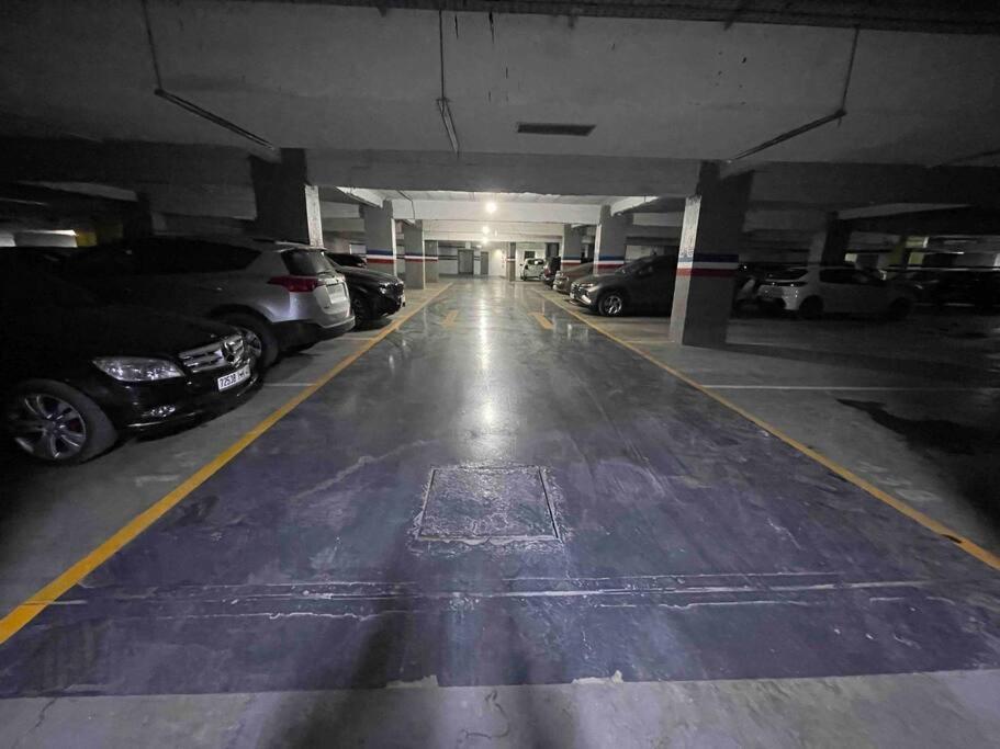Royale Duplexe Pleine Centre Tanger Apartment Bagian luar foto