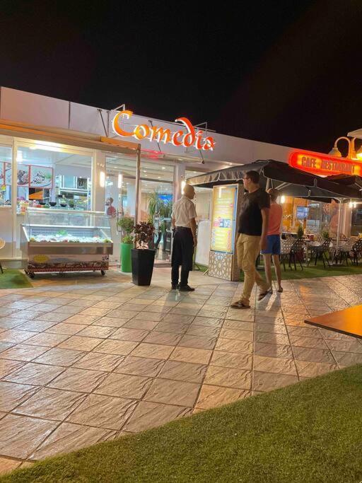 Royale Duplexe Pleine Centre Tanger Apartment Bagian luar foto